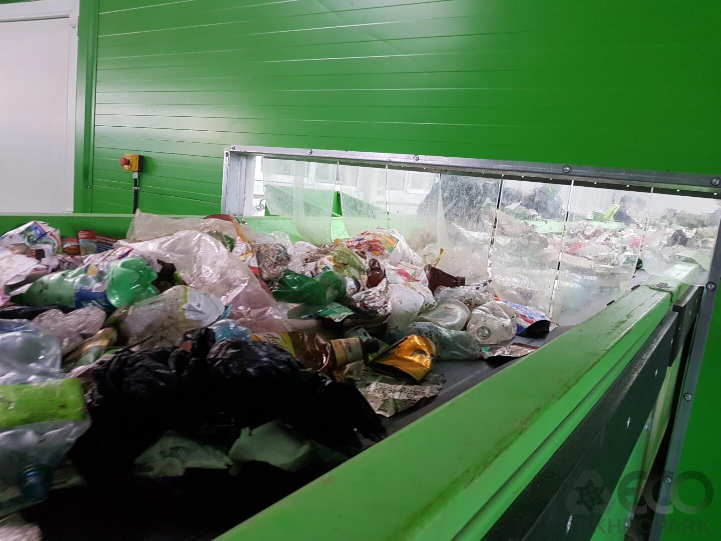 Manual solid waste sorting line