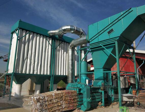 Compact press with aspirationsystem