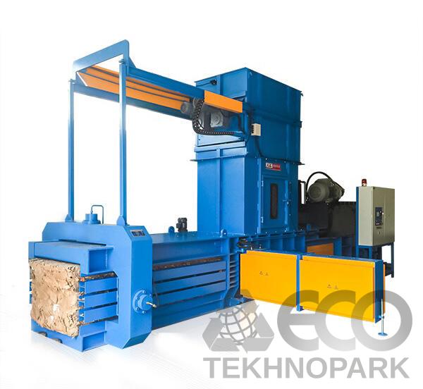 Full automatic industrial baler for recyclables