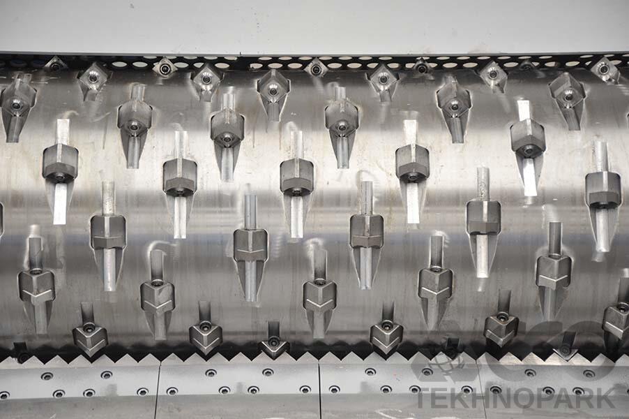 Solid waste shredder PTSW