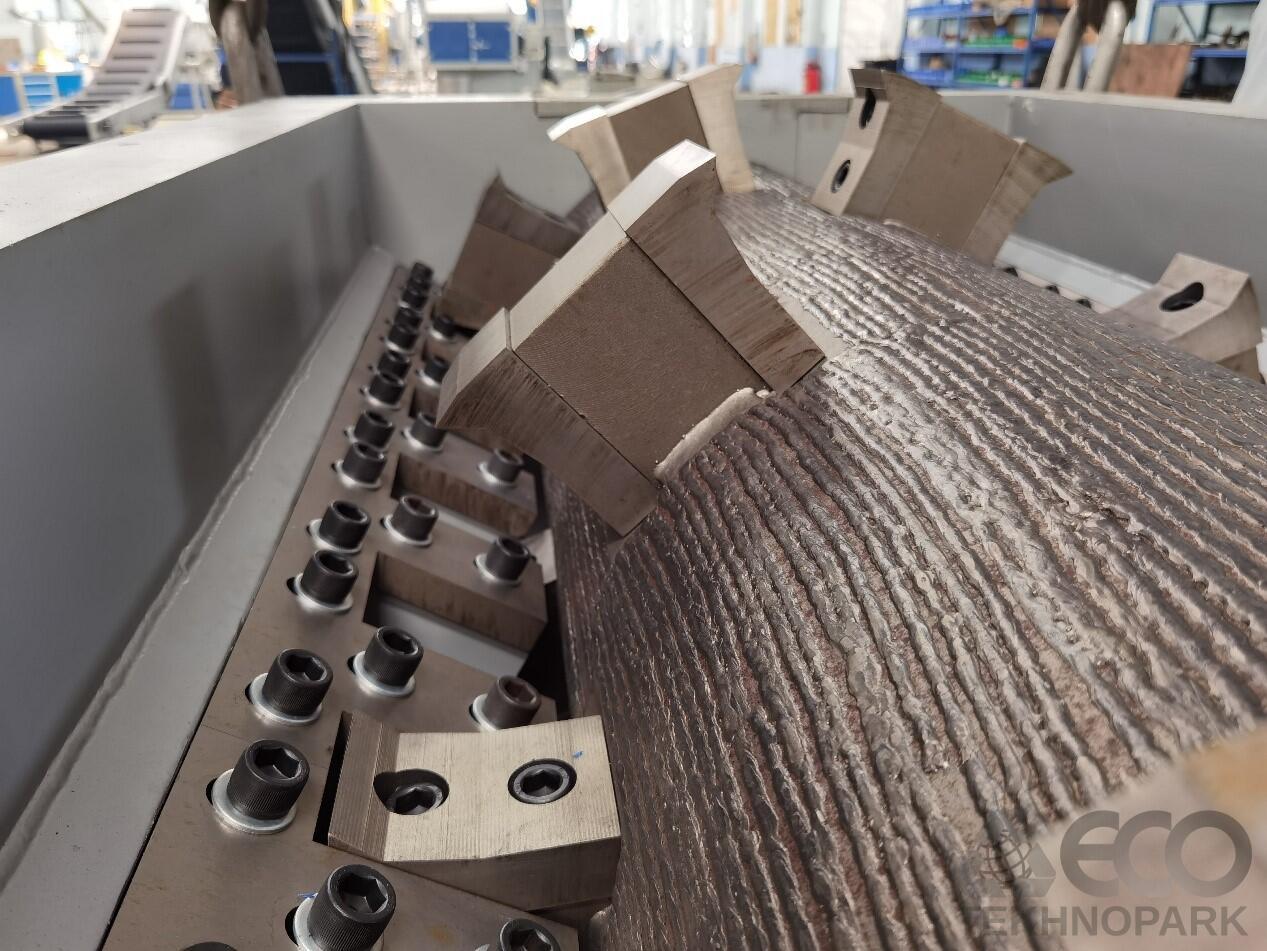 Primary shredder (pre-crusher) PC