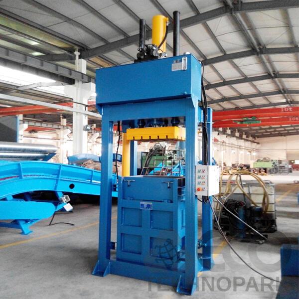 Textile / Clothes / Wool / Cotton balers
