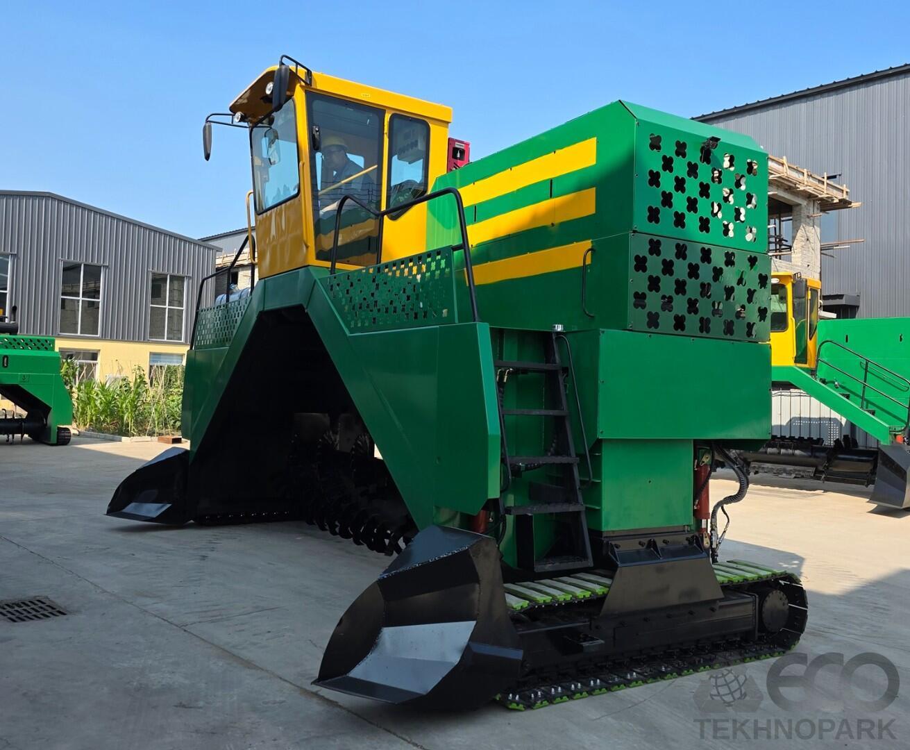 Crawler Compost Turner