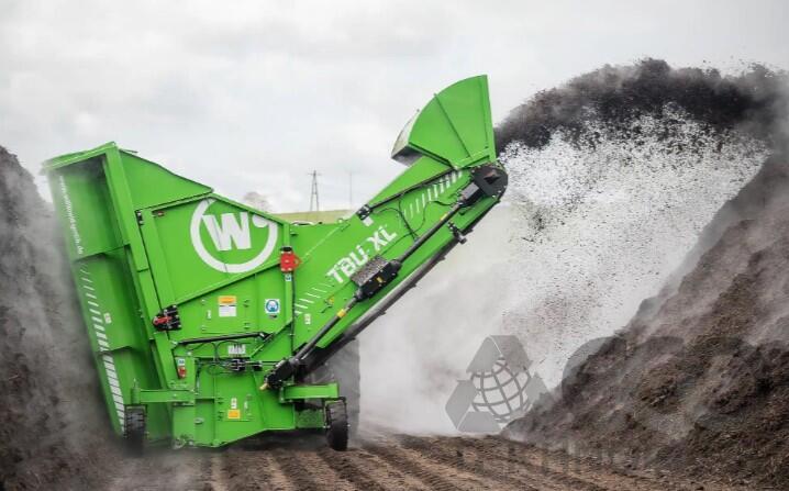 Tractor-pulled compost turner TBU XL