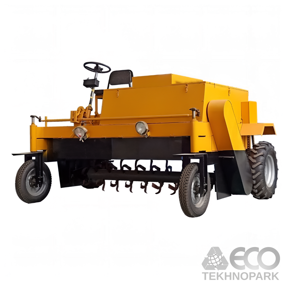 Moving type compost turner