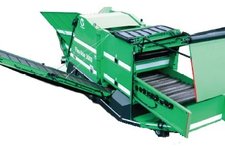 Compost screening machines
