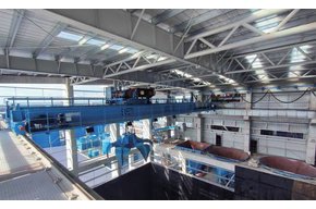 Automatic overhead grab crane