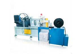 Automatic horizontal baler for recyclables