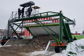 Dynamic composting system for organic waste
